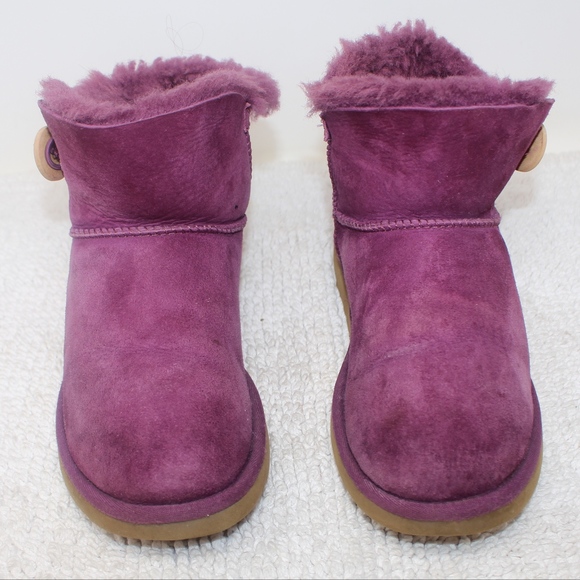 UGG Shoes - Ugg Bailey Button Short Purple Boots Size 8